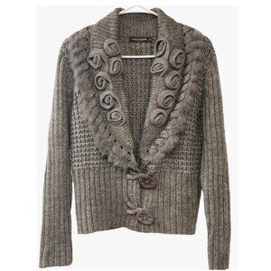 Knitted Sweater JOHN FASHION Size- XL Gray Wool Blend/Rosettes and Fur Accent